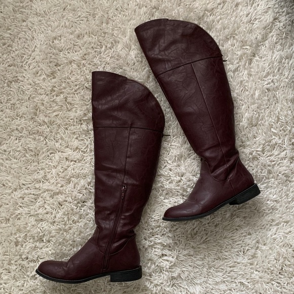 Over The Knees Boots - Picture 1 of 4